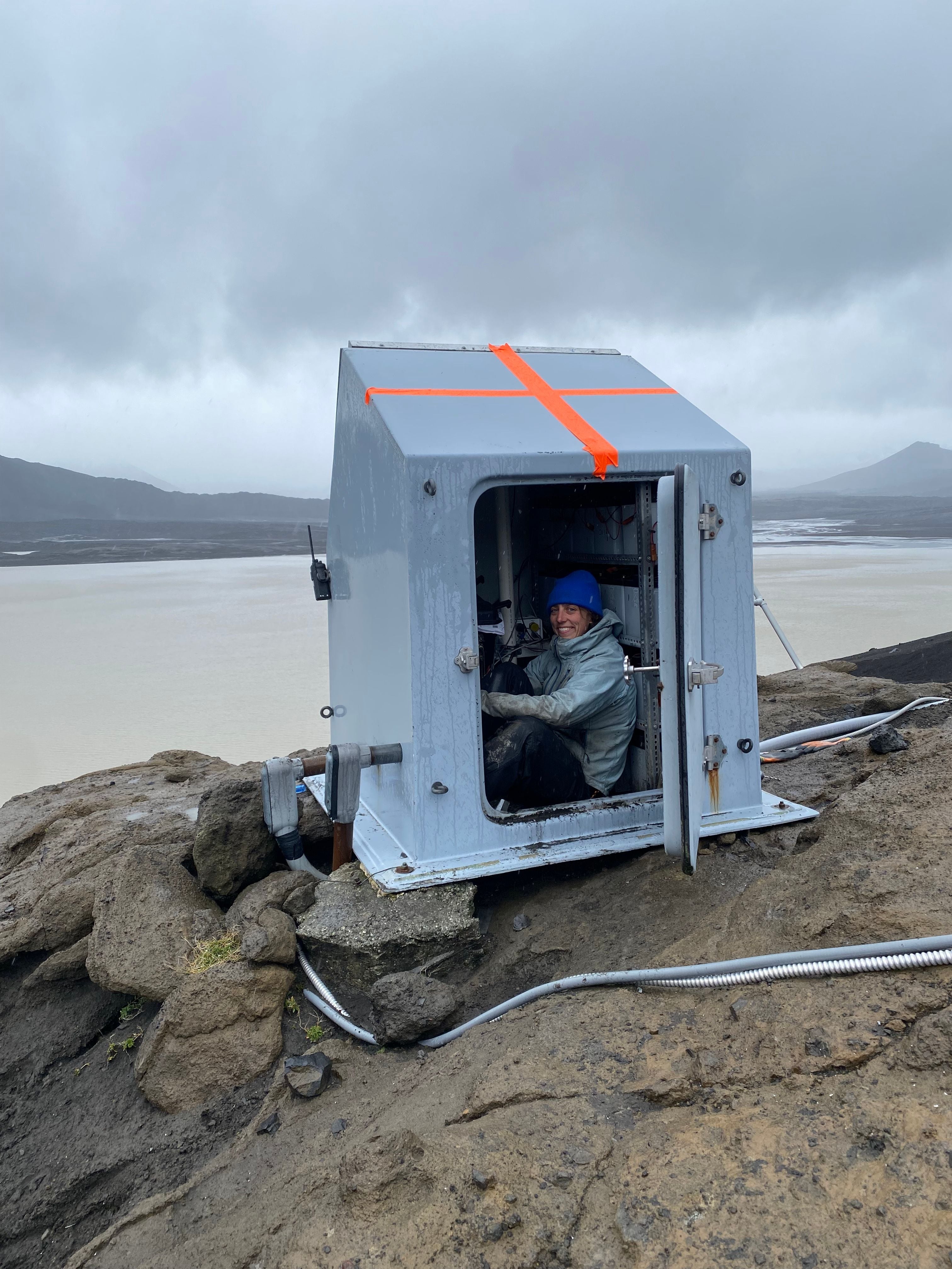 Installing an AVERT site at Okmok